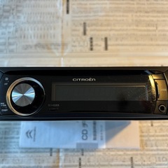 純正カーオーディオ シトロエンロゴ付きの画像