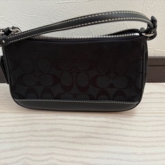COACH ハンドポーチの画像