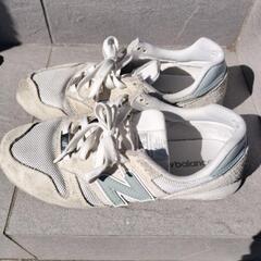 ニューバランス　白の画像