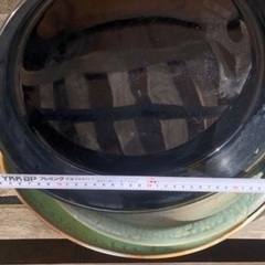 used 大きめ平たい植木鉢 花器 趣ある 焼き物 陶器 エメラルドグリーン 黄土 ブルー 黒 3個セットの画像