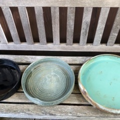 used 大きめ平たい植木鉢 花器 趣ある 焼き物 陶器 エメラルドグリーン 黄土 ブルー 黒 3個セットの画像