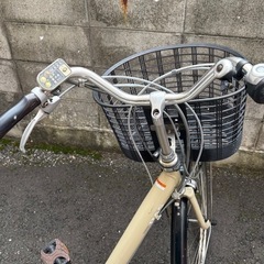 【バッテリー2個・新品タイヤ付き】YAMAHA パス 電動アシスト自転車 バッテリー2個(8V)充電器、新品タイヤ&チューブ2本、リア鍵付きの画像
