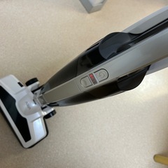 未使用に近い 充電式掃除機の画像