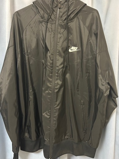 NIKE ウインドブレーカー