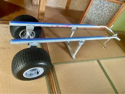 ジェットスキー　ランチャー