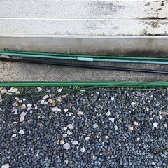 プラ製プランター・鉢多数、支柱色々の画像