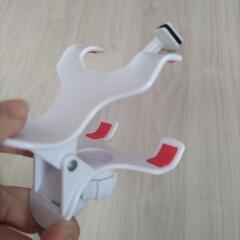 スマホベッド脇にはさむヤツの画像