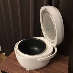 炊飯器の画像