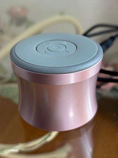 ブルートゥーススピーカー　Bluetooth シルバーピンク　KS01充電コード