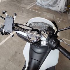 ホンダ　PCX125 JF28走行距離5,457km【自賠責27年11月まで】の画像