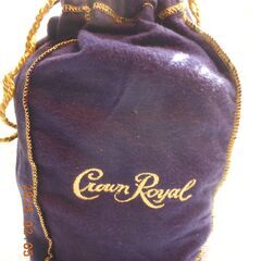 ★クラウン ローヤル 巾着袋 箱付  1000ml/1L 40% カナディアン ロイヤル CROWN ROYALの画像