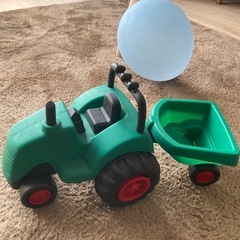 大きいトラクター　おもちゃ　くるま　のりもの　はたらく車　砂場遊び