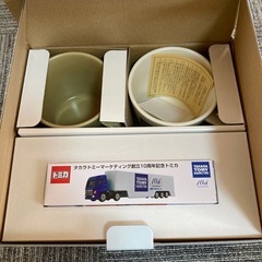 【新品・未使用】タカラトミー 10周年記念 トミカ&マグカップセット　希少の画像