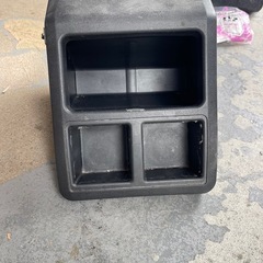 ハイエース　専用　ダストボックスの画像