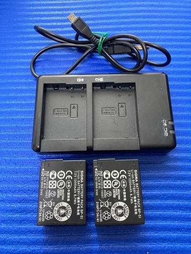 FZ300用バッテリー2本と充電器 \n#2