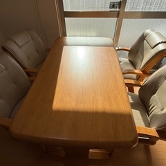 中古】豊橋市のダイニングテーブルを格安/激安/無料であげます 中古】豊橋市のダイニングテーブルを格安/激安/無料であげます