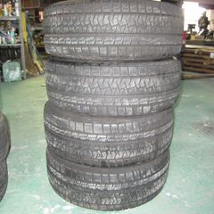スタッドレス！　ピレリ　215/60R17　