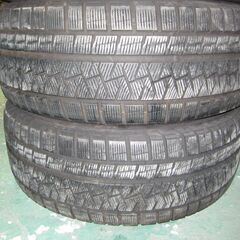 スタッドレス！　ピレリ　215/60R17　の画像