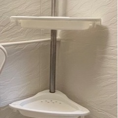 突っ張り式　シャンプーラック