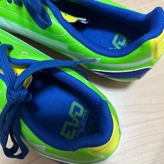 未使用　PUMAサッカーシューズ22cmの画像