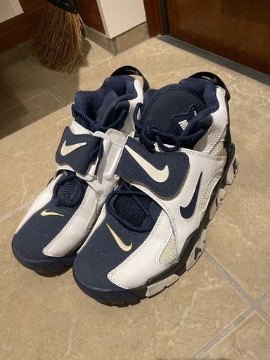 NIKEハイカットスニーカー26.5センチ