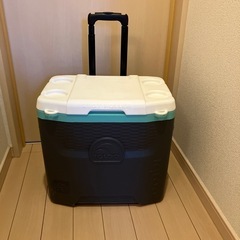 イグルーiglooタイヤ付きクーラーボックス