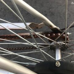 中古自転車（シルバーのチャリ）お譲りします。の画像