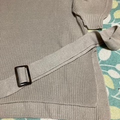 ベルト付きニットの画像