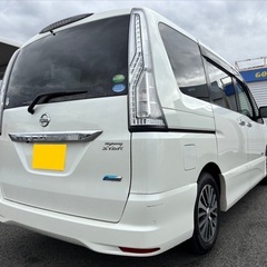 フリップダウンモニター付き☆ガソリン代 節約☆S-HYBRID入りました‼️26年式☆月々1.2万円〜分割払い可❗️車検2年付き！大人気☆ニッサン セレナ☆ 8人乗り☆SDナビ☆走行中DVD見れます☆ETC☆バックカメラ☆ドラレコ付きのフル装備☆両側電動スライドドア☆ウィンカーミラー☆フル装備☆事故修復歴無し☆車内広々三列シート‼️の画像