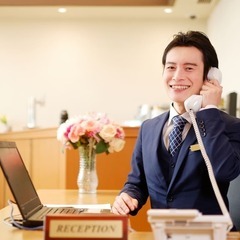 夜勤のホテルフロントスタッフ【＼人気ホテルのフロント大募集／初め...