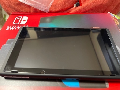 【お取引中】【ほぼ未使用】Nintendo Switch