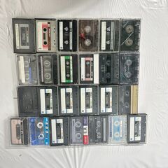 🌏🌏🌏中古 カセットテープ 100本 まとめて 大量ノーマルアセットテープ　中古品 使用済み 録音済含む 昭和レトロ ※ジャンク扱い🌏🌏🌏の画像