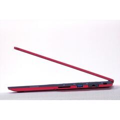 <赤い彗星　希少レッド！＞＜美品＞＜SSDアップグレード可能＞ノートパソコン  超軽量0.799kg！第7世代Celeron 3865U+13.3型FHD液晶！LIFEBOOK U937Celeron 3865U 8GB SSD128GB カメラ Win11(24H2)の画像