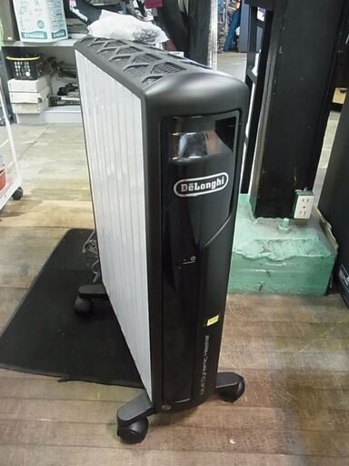 【9】DeLonghi デロンギ　マルチダイナミックヒーター　MDH15-BK 　リモコン付き　電気ストーブ　乾式　暖房器具