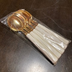 【新品未使用】花柄のカレー皿セット　かれんカレーセット　カレー皿×5枚、カレースプーン×5本　箱付きの画像