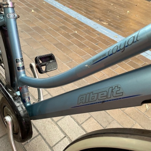【タイヤ新品】 ブリヂストン アルベルト ロイヤル　 26インチ L型 内装3段変速 オートライト