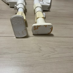 アイリスオーヤマ　窓枠物干しの画像