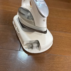 アイロン　日本製　スティーム付き　商品名　NI-CL603 Na...