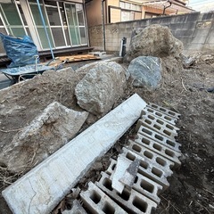 庭石、基礎ブロック