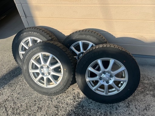 スタッドレスタイヤホイール付　
185/70R14 DUNLOP WINTER MAXX ４本