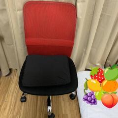 決定しました🔴前橋六供町で引き取り😉スチール赤メッシュパソコンチェア
