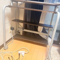 パソコンデスクの画像