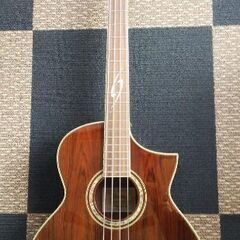 Ibanez/アイバニーズ　エレアコベースの画像