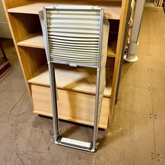 《売約済》【武蔵小山店】 シーズンオフSALE‼️Haier ハイアール 窓用エアコン 窓コン 冷房専用 木造4～4.5畳/鉄筋6～7畳 ホワイト JA-16U リモコン付き 2020年製 窓枠おまけの画像