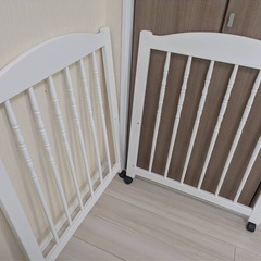ベビーベッドの画像