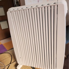 交渉中　デロンギ　オイルヒーター　美品　ほとんど使用していない　正常作動確認済みの画像