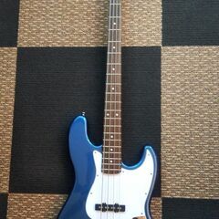SELVA ジャズベース