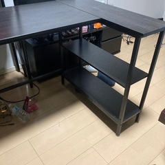 デスクワーク ゲーミングデスクの画像