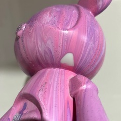 クマのフィギア うさぎのキーホルダーの画像