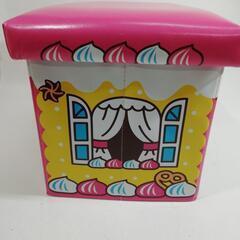 西松屋　座れるおもちゃ箱の画像